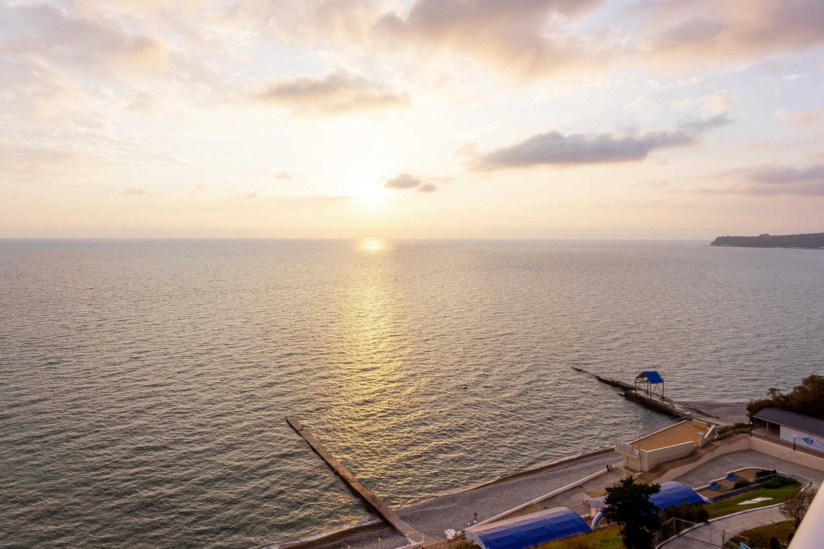 AZIMUT Парк Отель Прометей Небуг