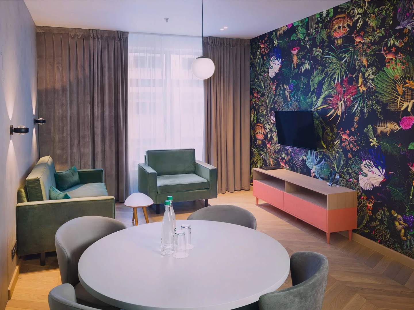 Отель Mamaison All-Suites Spa Pokrovka Moscow