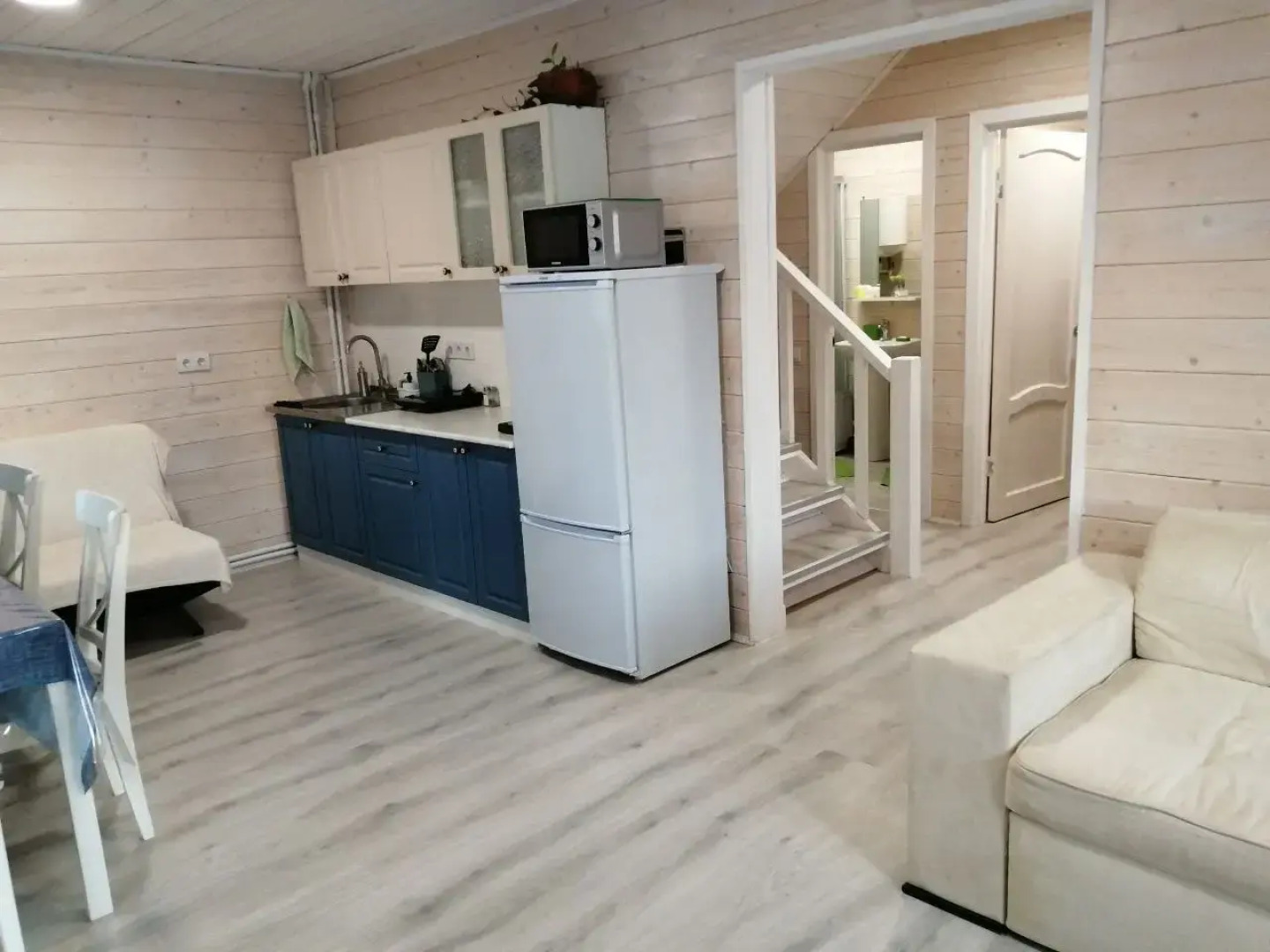 Частный дом с верандой и сауной