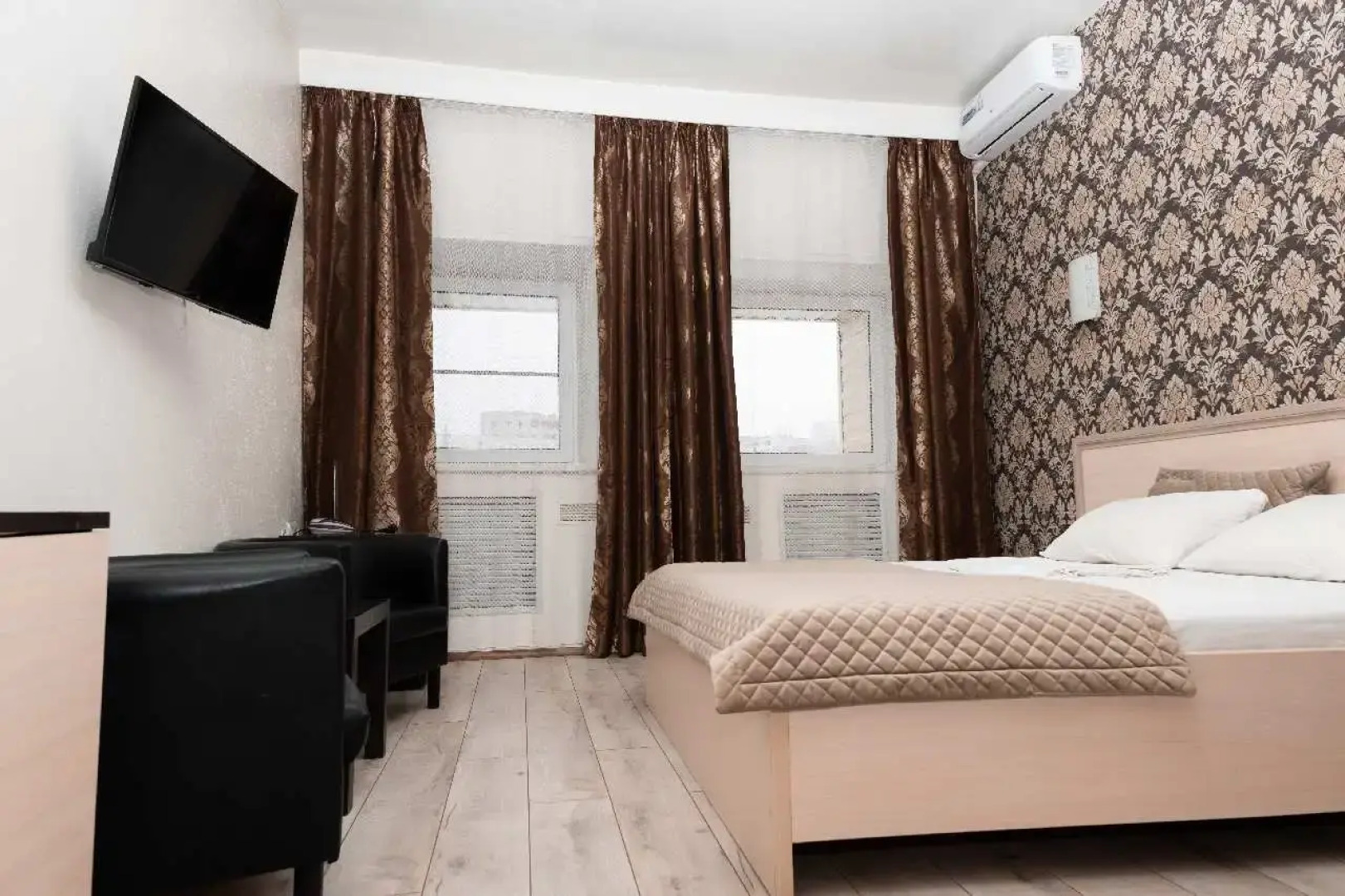 Отель Надежда