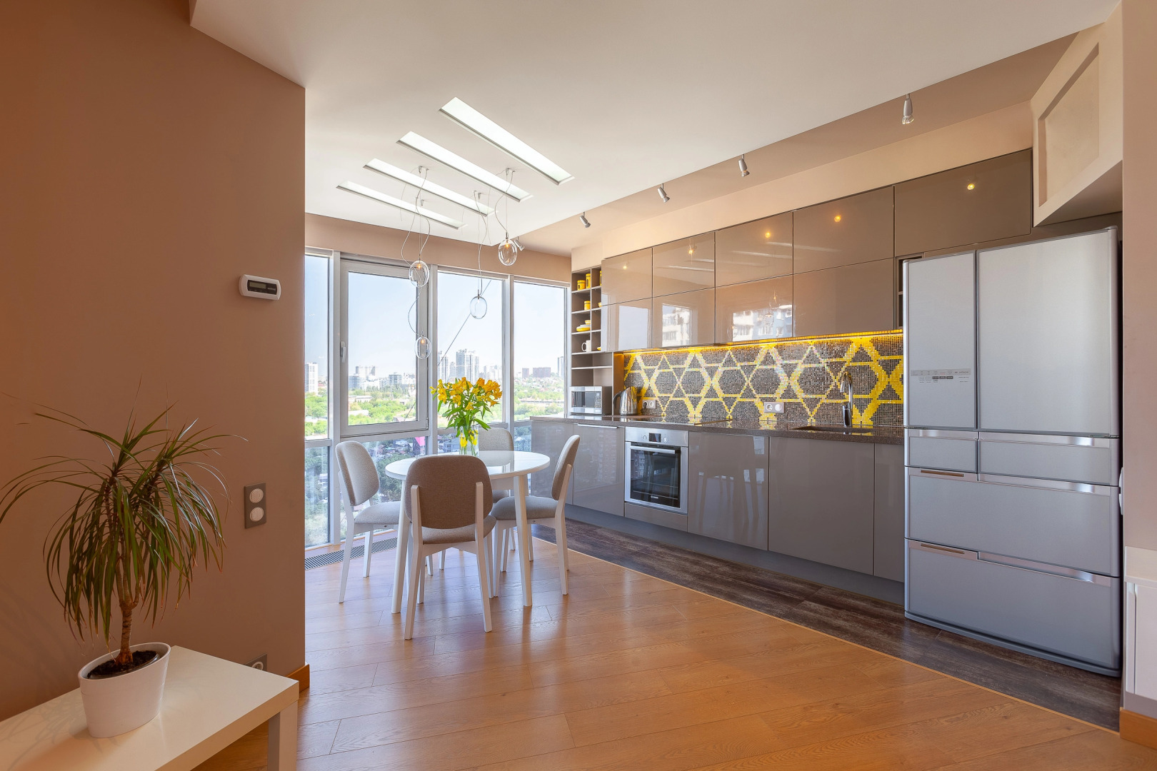 Апартаменты с видом на Волгу и город