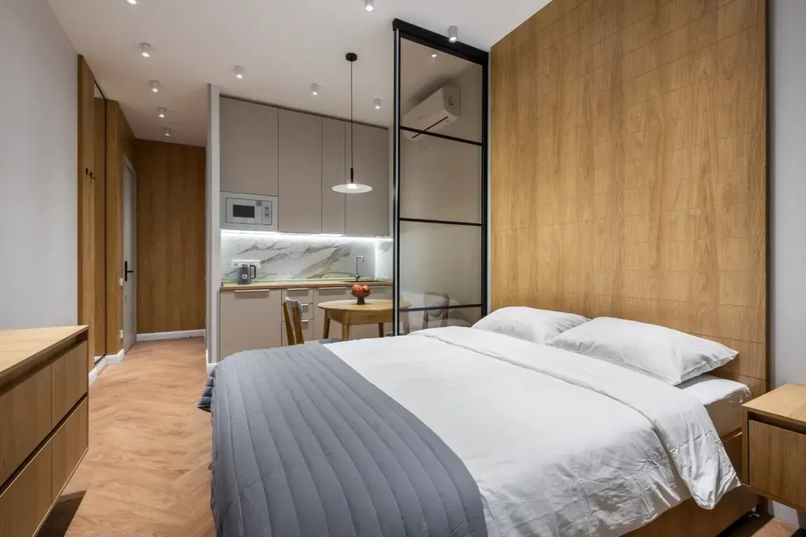 Апартаменты Делюкс с видом на двор-парк Модерн Дизайн у Динамо