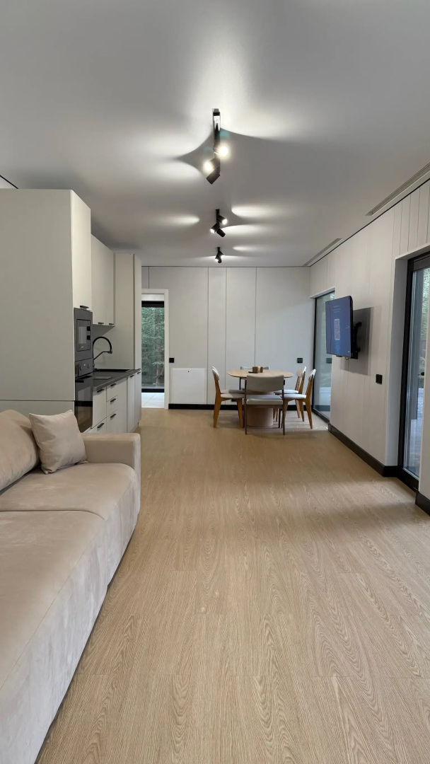 Частный дом в окружении леса с сауной