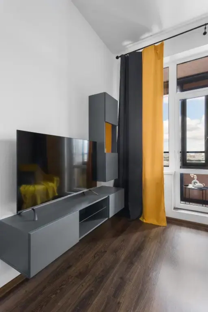 Квартира Комфорт с Балконом и Видом на Город Moderna Flat Status