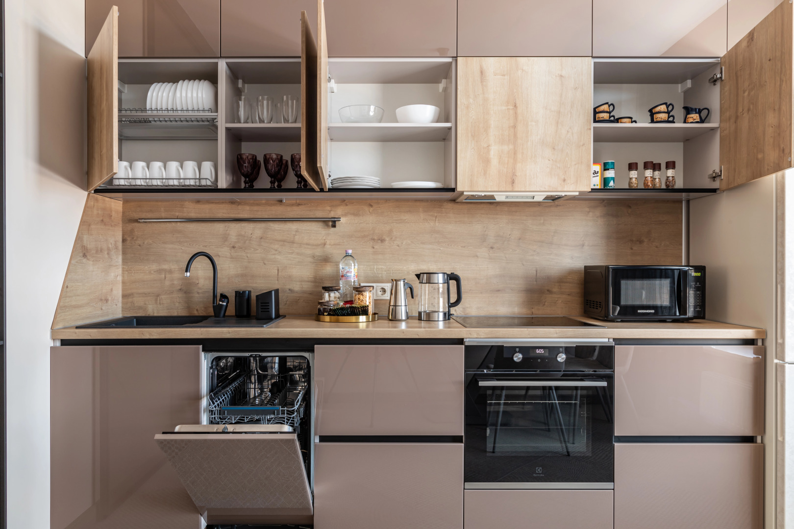 Квартира Moscow Deluxe Apartments Fili Family Suite