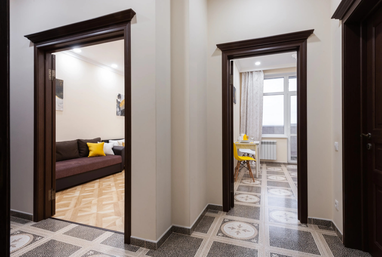 Апартаменты Романова 25