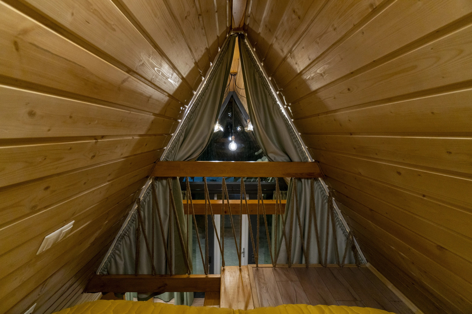 Гостевой дом A-Frame 40 с панорамным остеклением