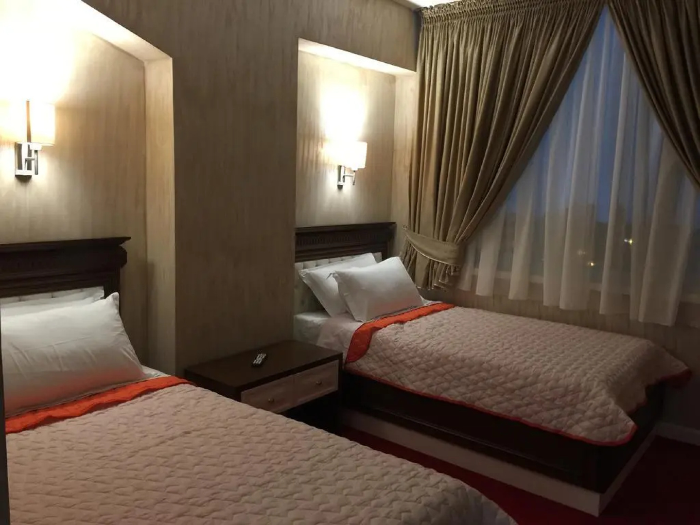 Отель Rozafa