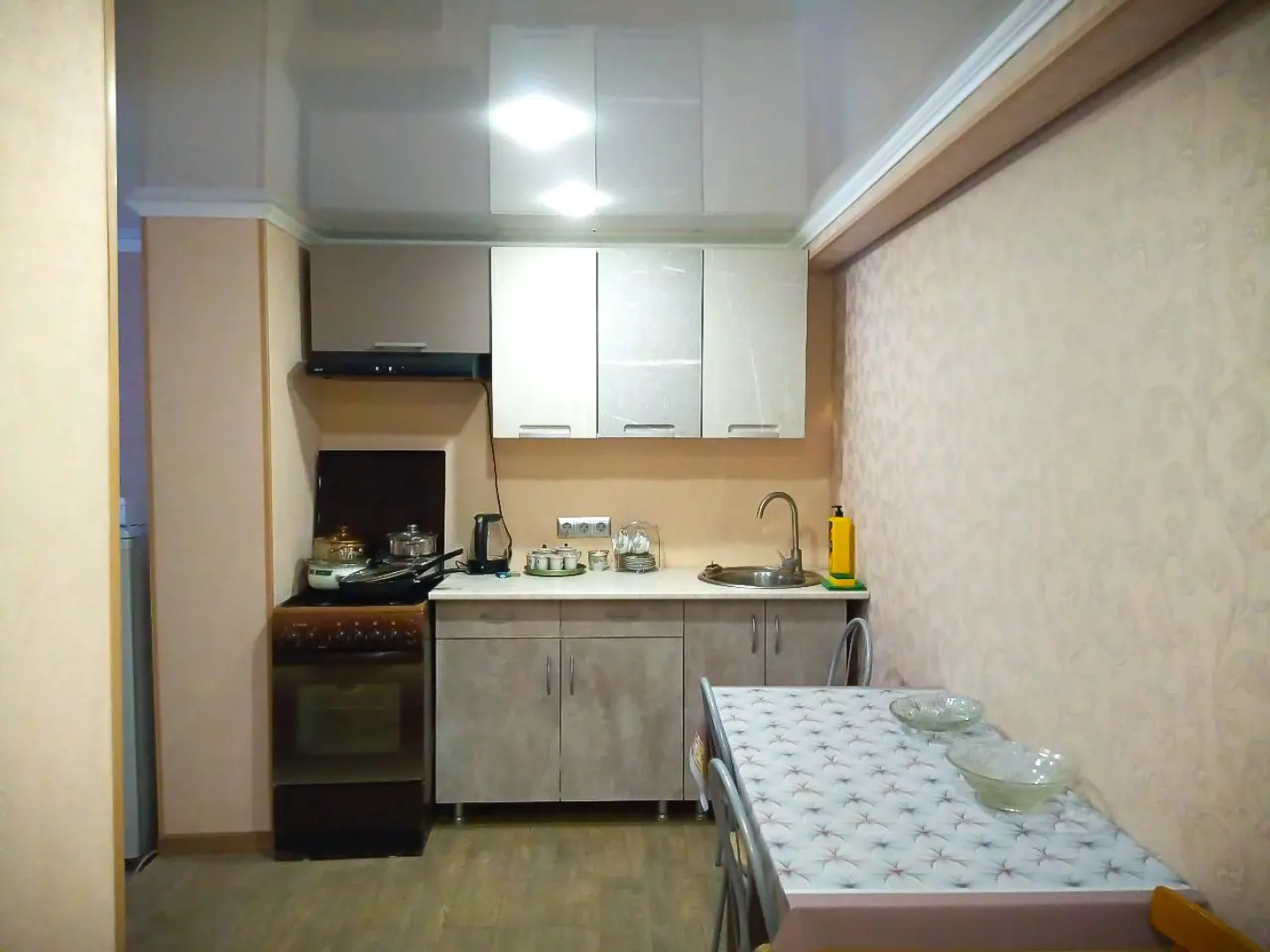 Апартаменты Двухкомнатные с двориком и парковкой