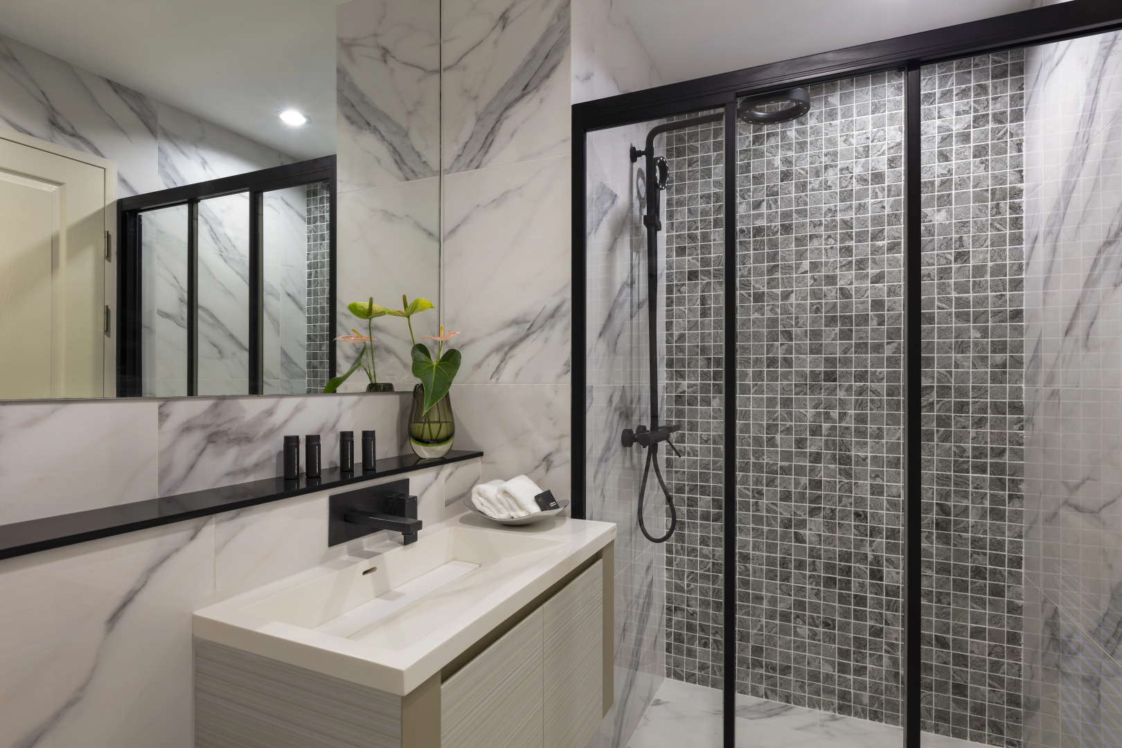 Отель Oakwood Suites Tiwanon Bangkok