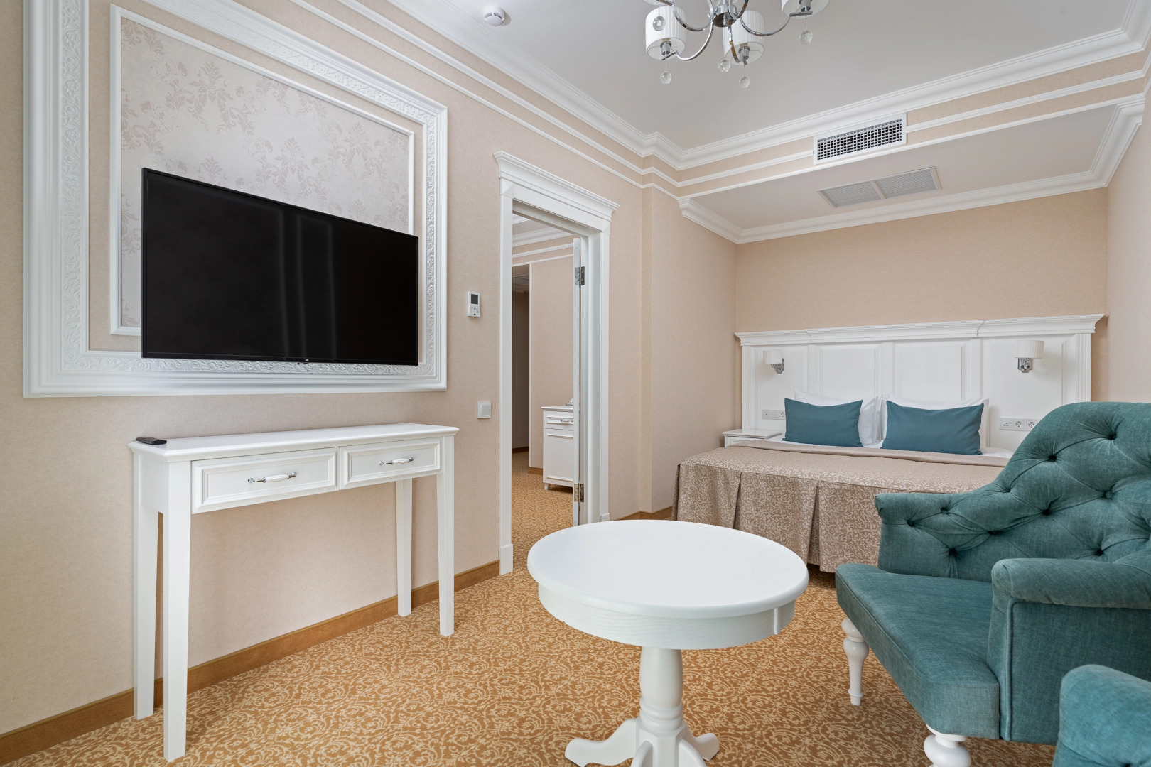 Династия (Геленджик)