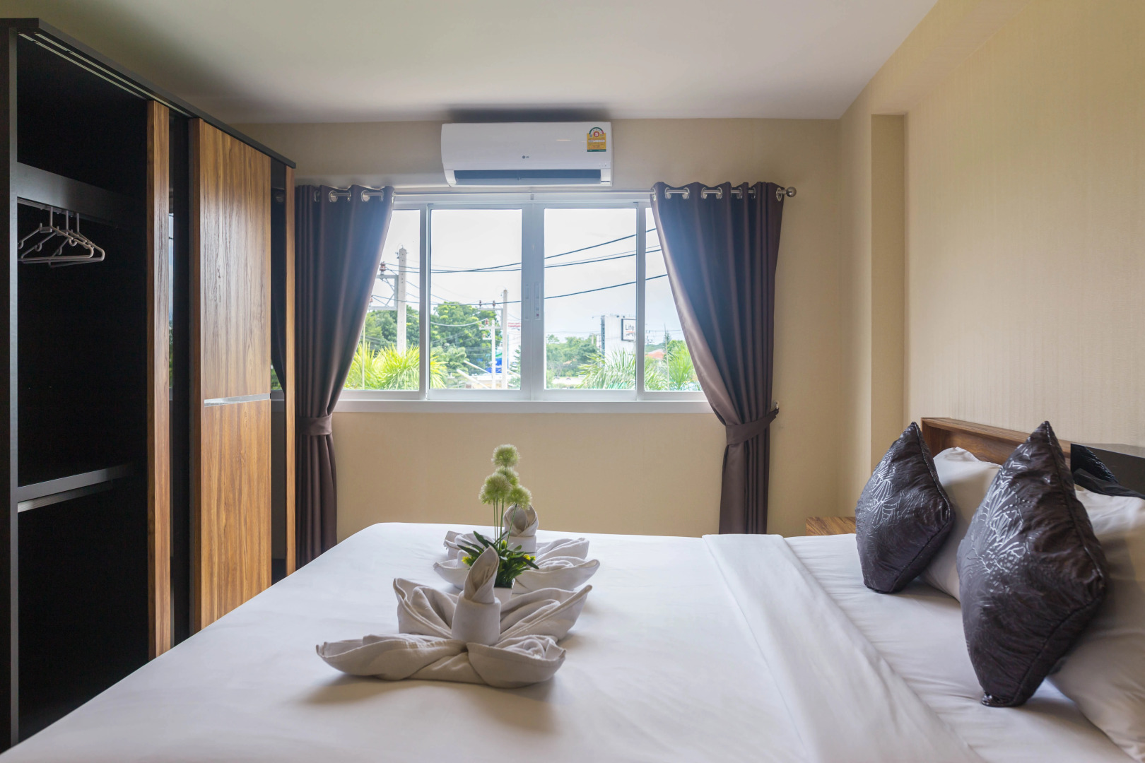 Отель Life Grand Chiang Mai