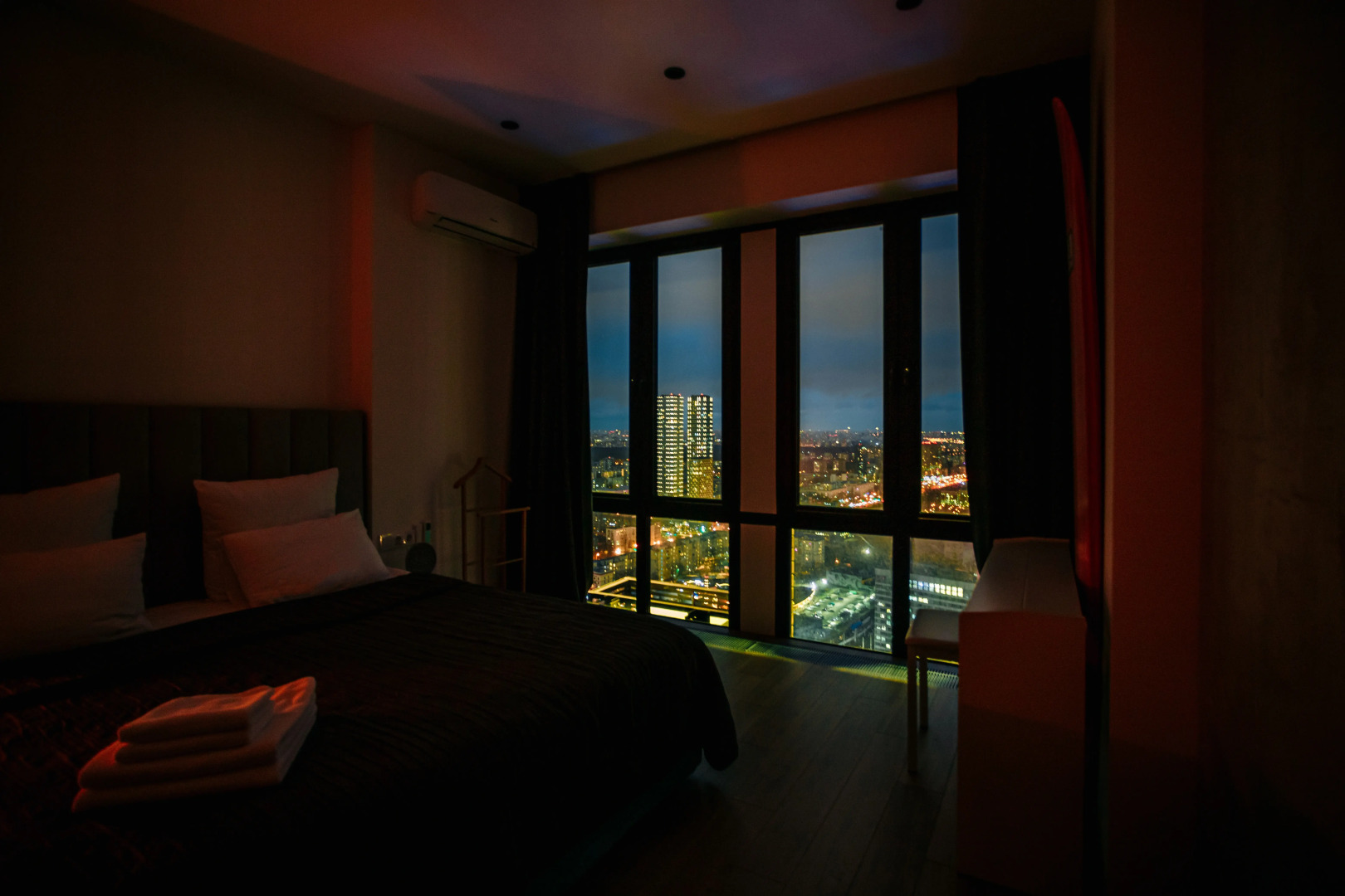 Апартаменты Lalapart Skyfall с панорамным видом с 46 этажа небоскреба Савеловский Сити