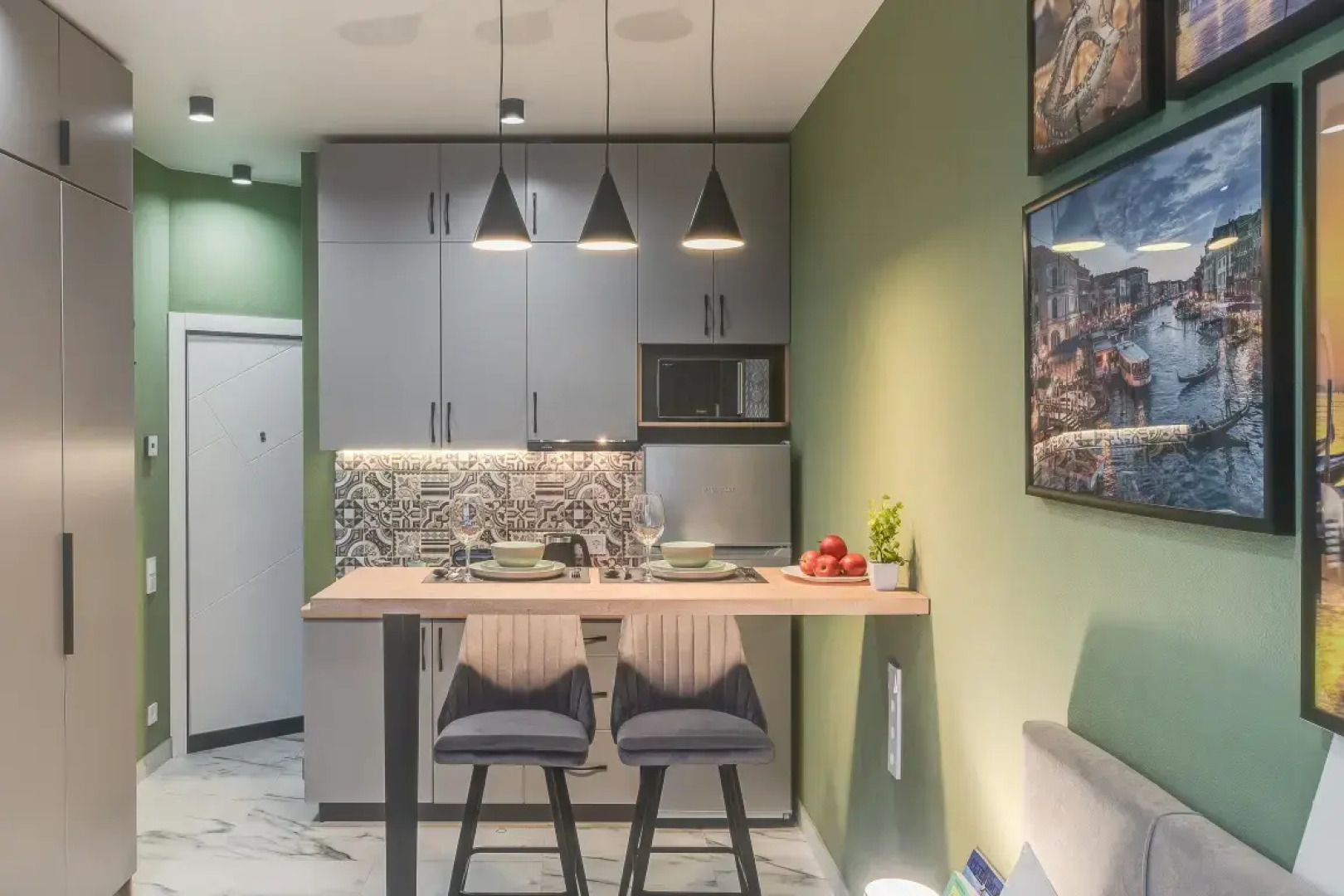 Апартаменты Студия Арт-Апарты у Экспофорума 4