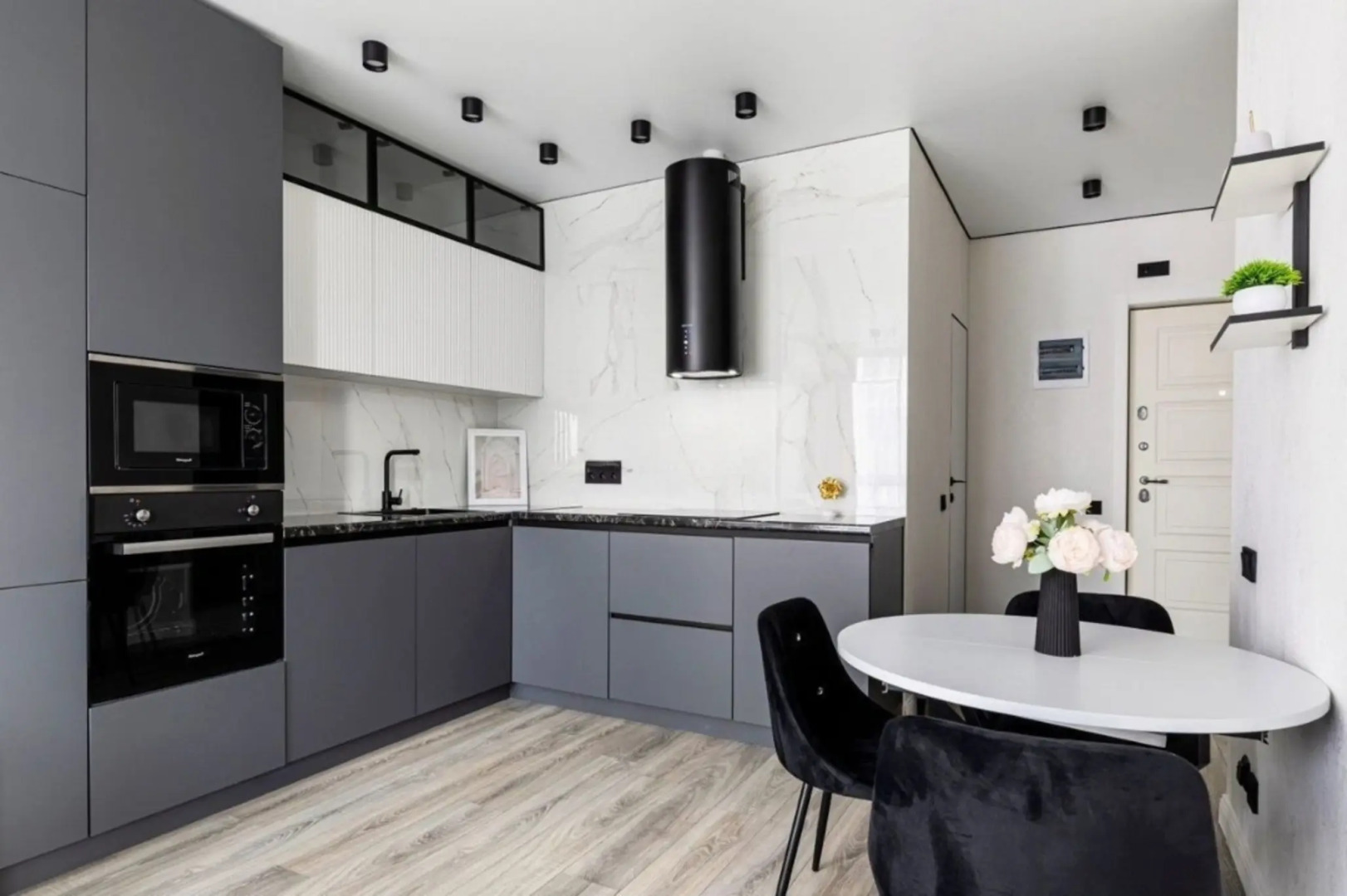 Квартира Стильная 2-к в ЖК Бизнес-класса "SavinHouse" в 5 минутах от Аквапарка Ривьера