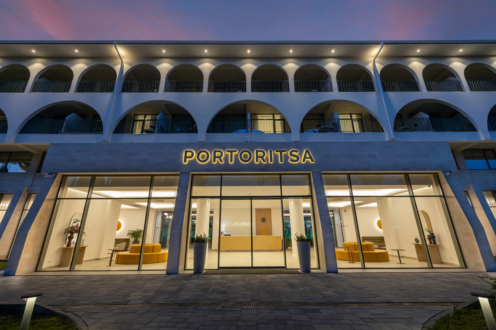 Отель Portoritsa