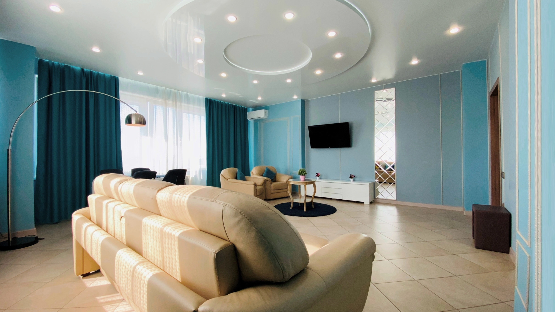 Апартаменты ИннХоум Panorama&Riverside de Luxe