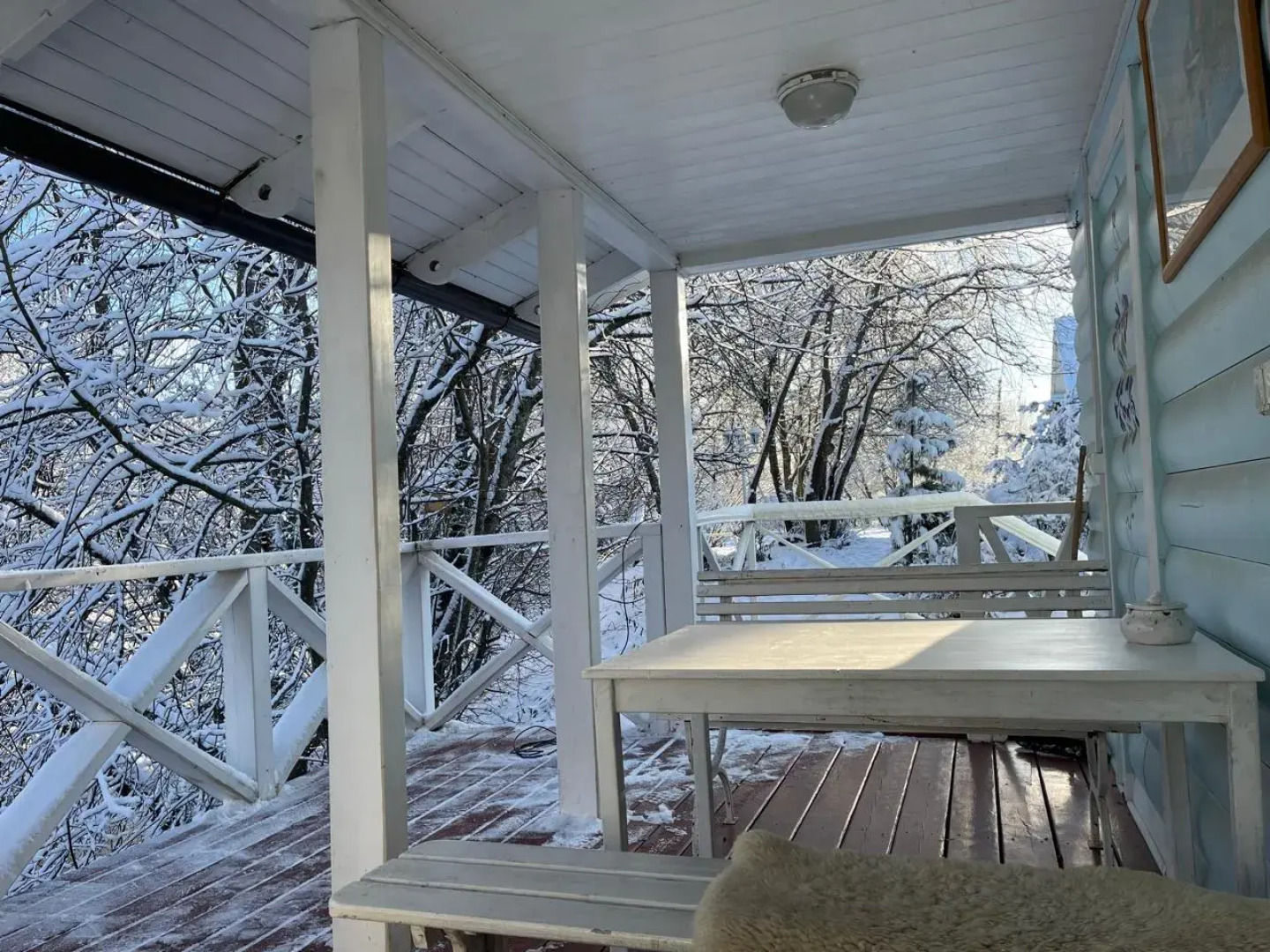 Частный дом Домик у воды