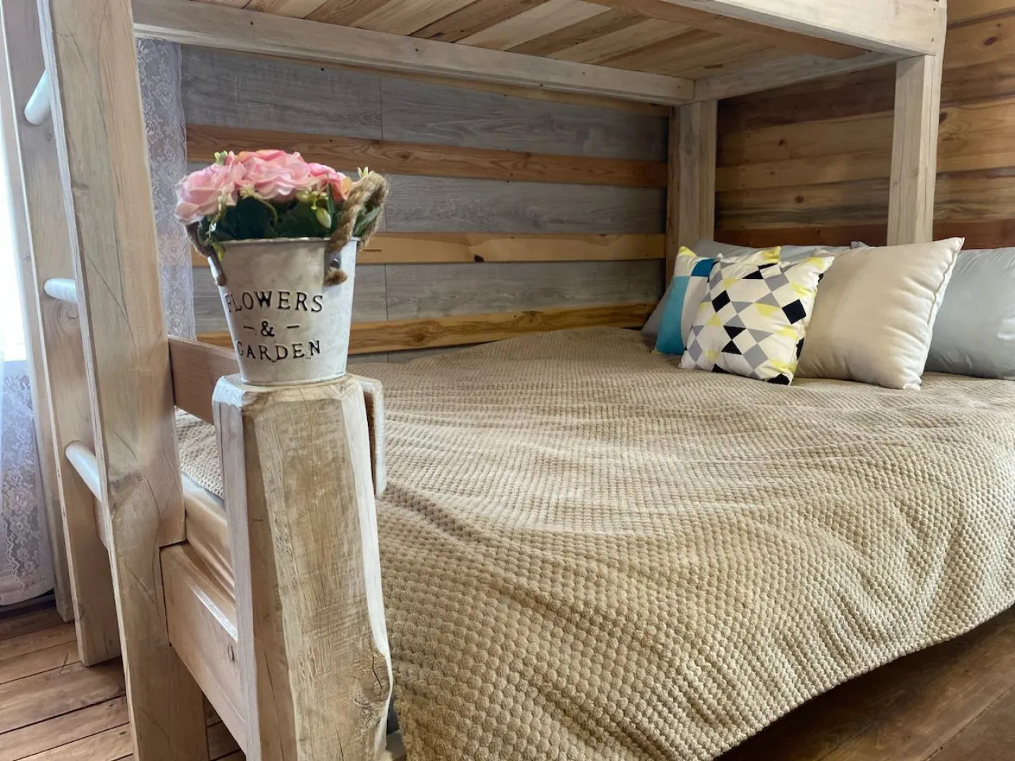 Altaya Uyutnye Nomera Dlya 4-Kh Gostey Hotel