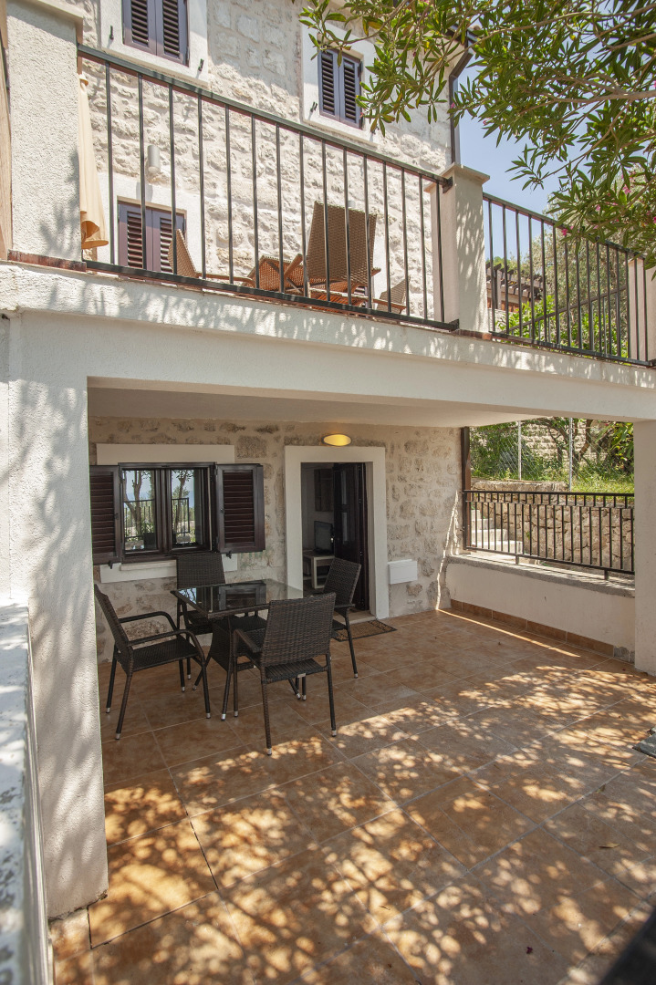 House Flip Rezevici Villa