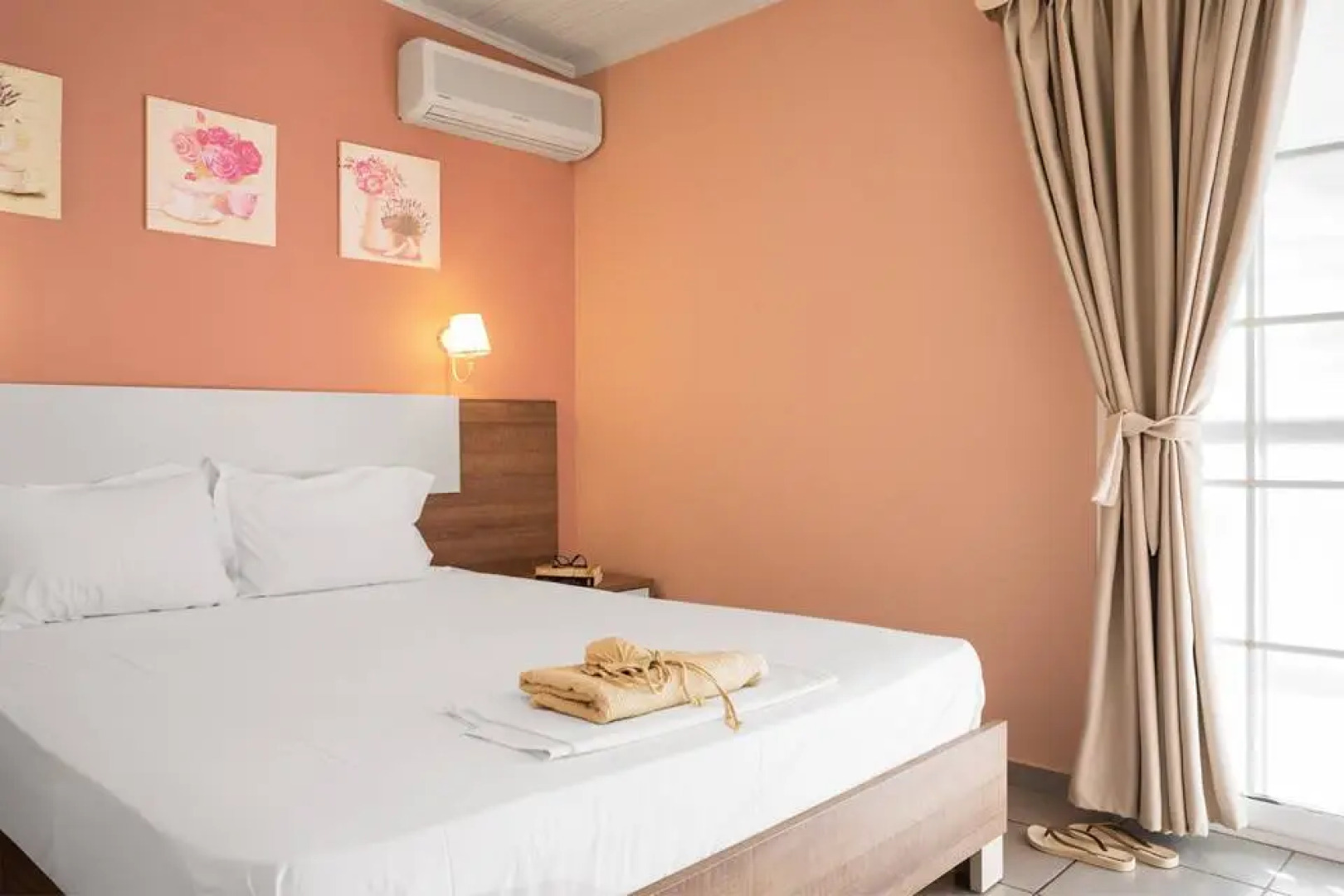 Отель Ouzas luxury