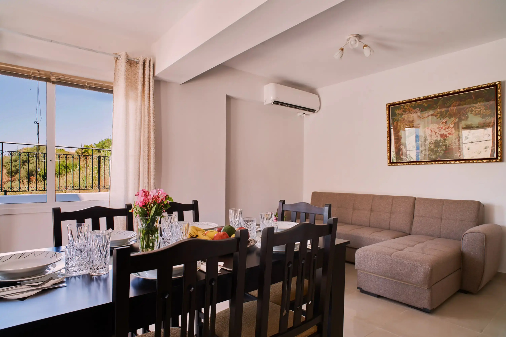 Отель Lake View Suites