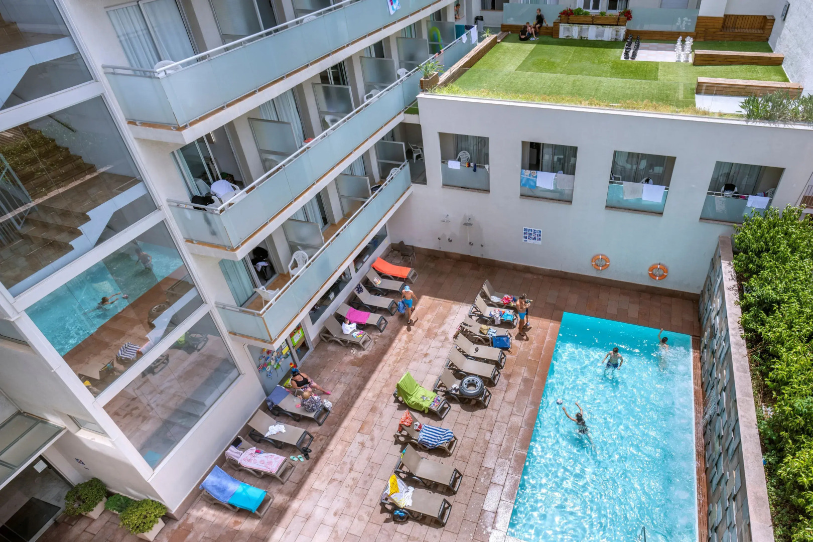 Отель 4R Miramar Calafell