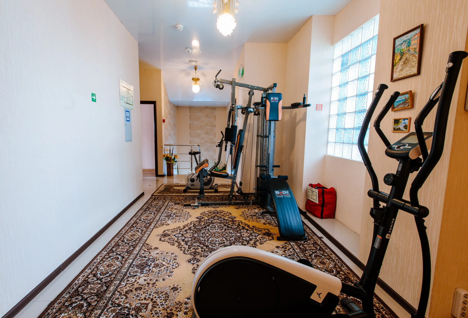 Отель Империал