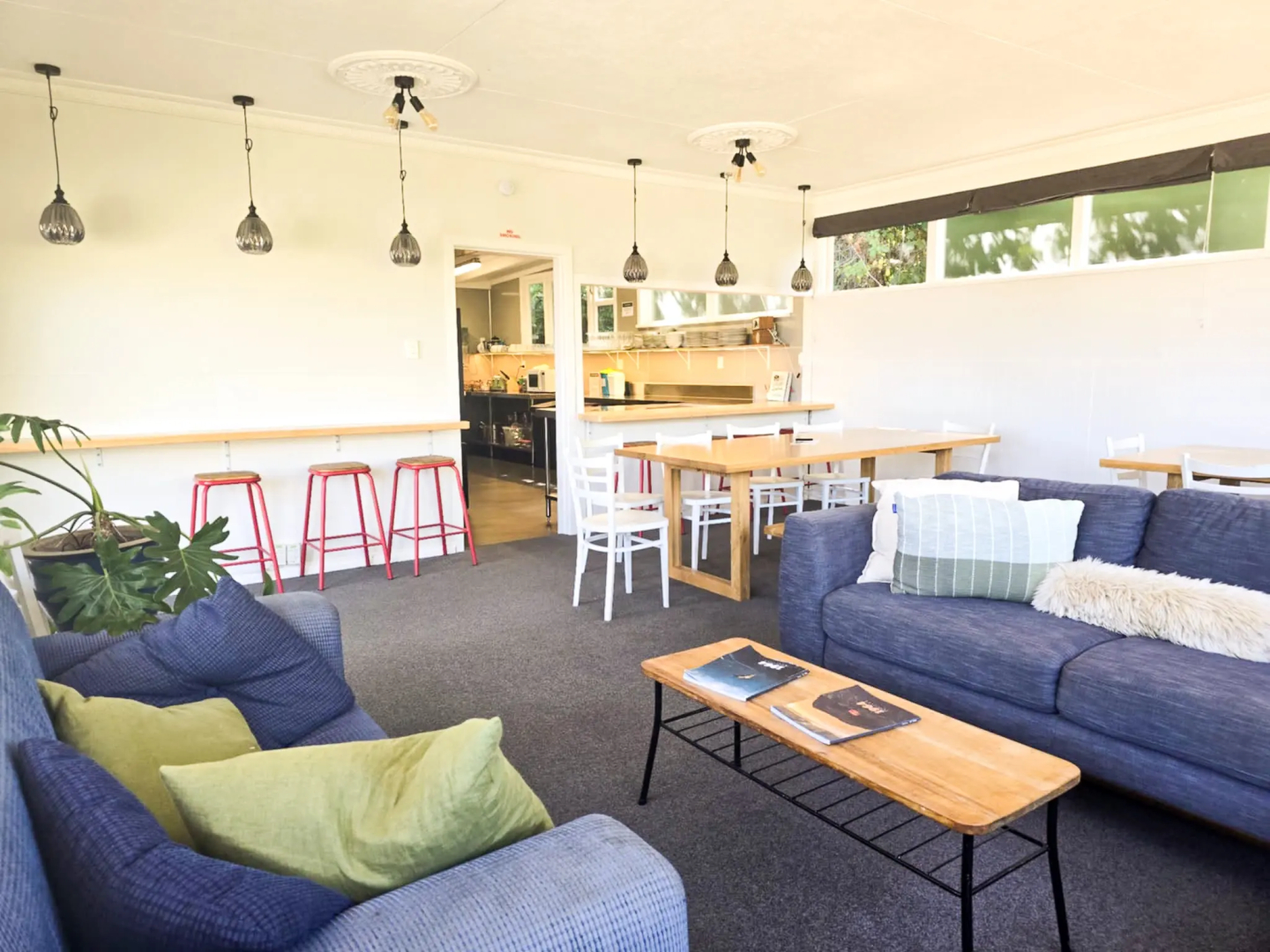 Отель Kinloch Wilderness Retreat