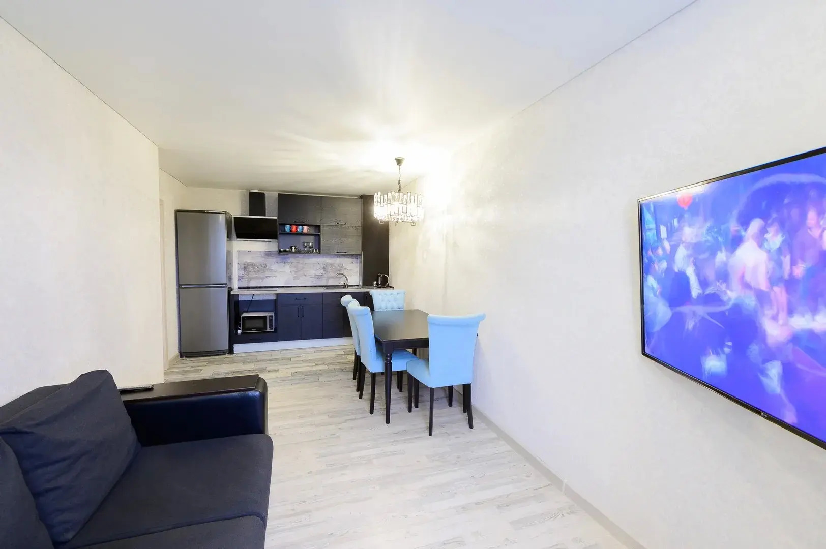 Апартаменты Home Away From Home