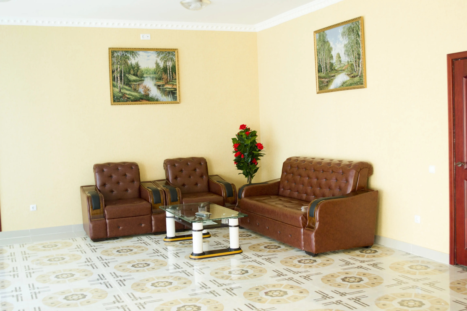 Отель Bokhtariyon