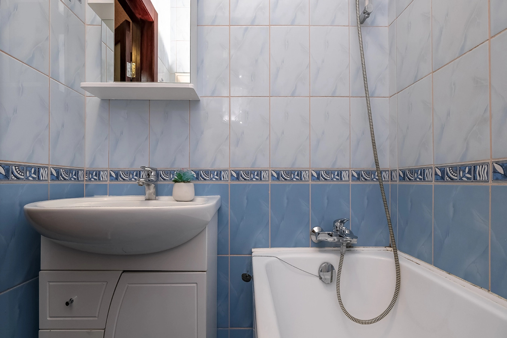 Апартаменты Титова 198/1