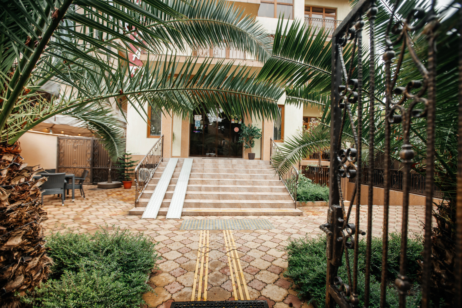 Отель Надежда Адлер