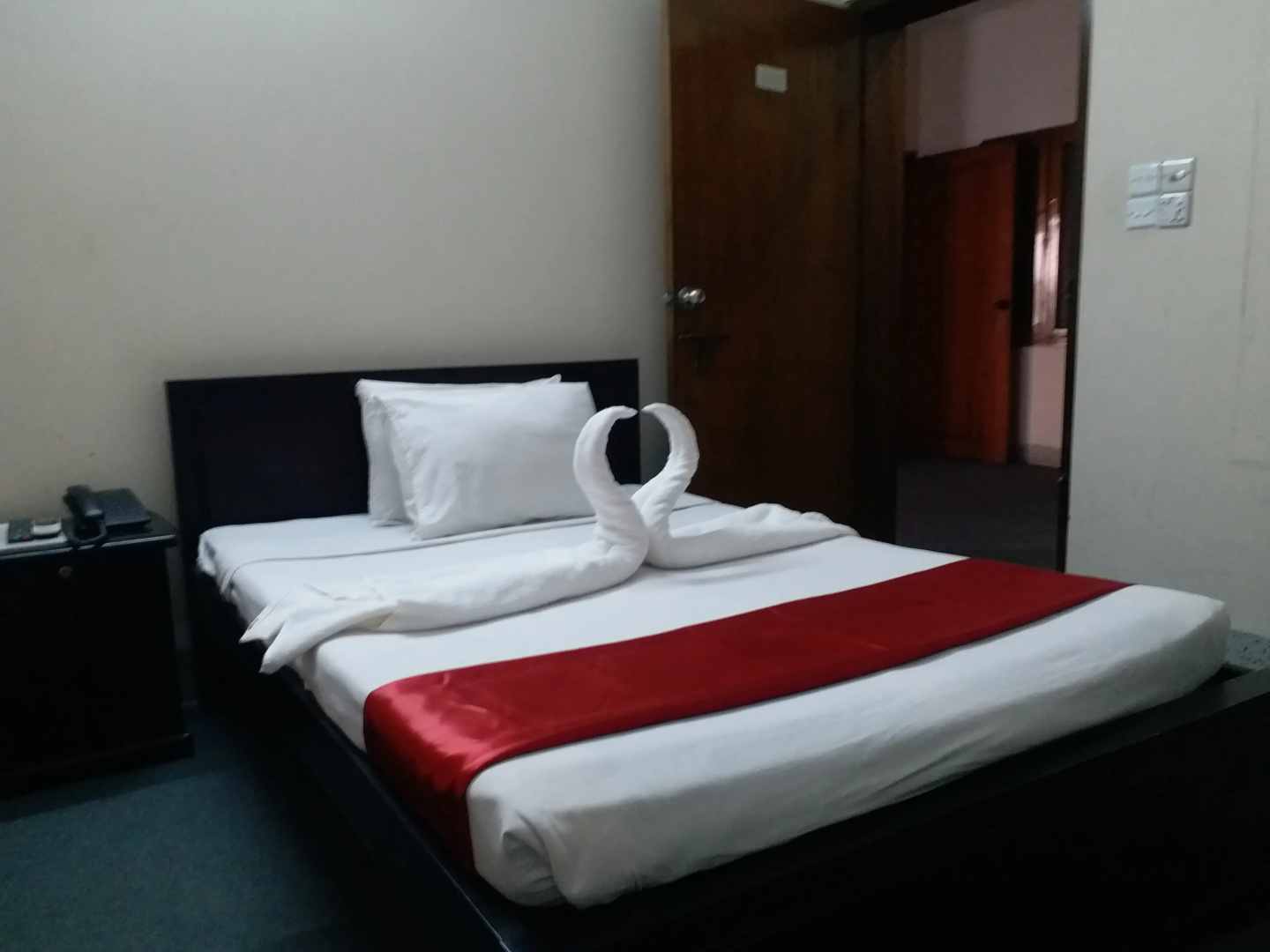 Green House Hotel & Tours