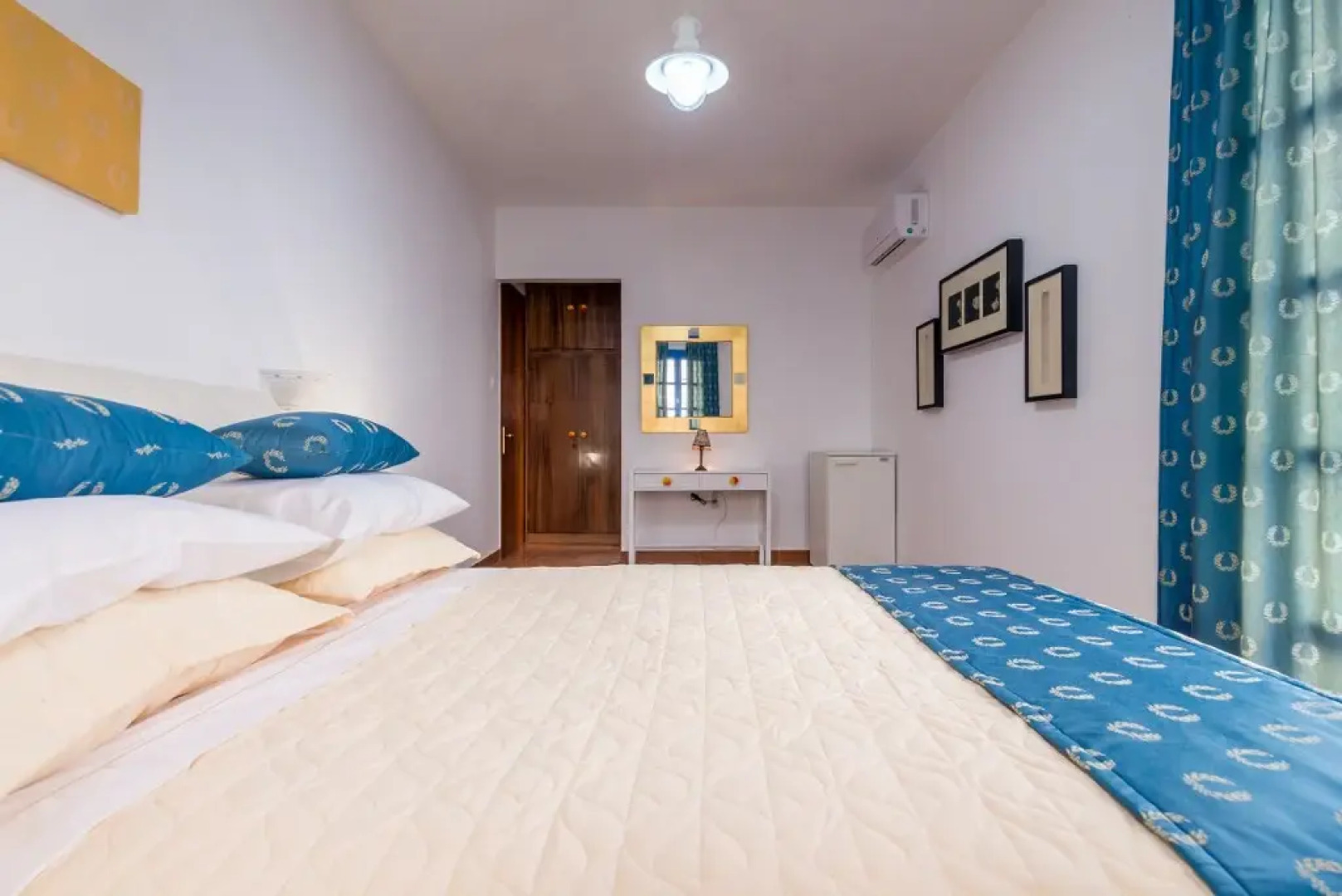 Отель Milos Inn