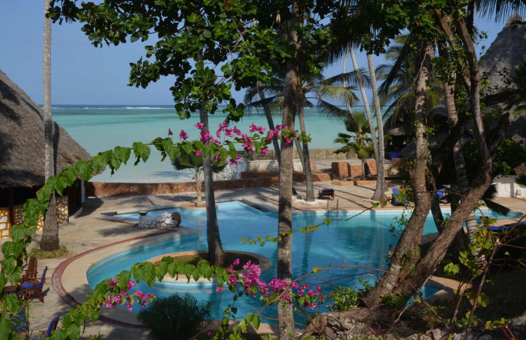 Отель Coral Reef Zanzibar