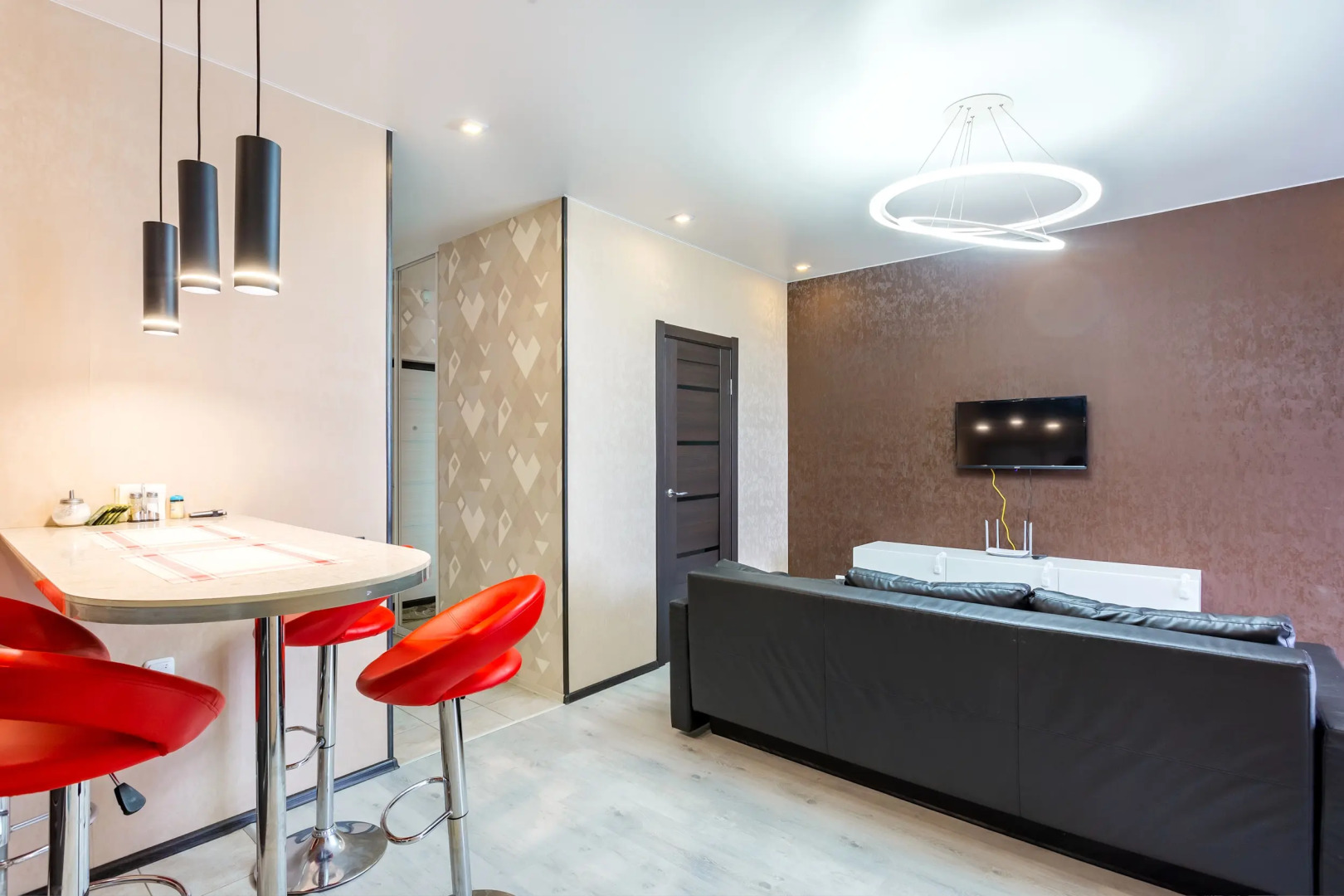 Апартаменты PtzHome уютная евро-3 квартира