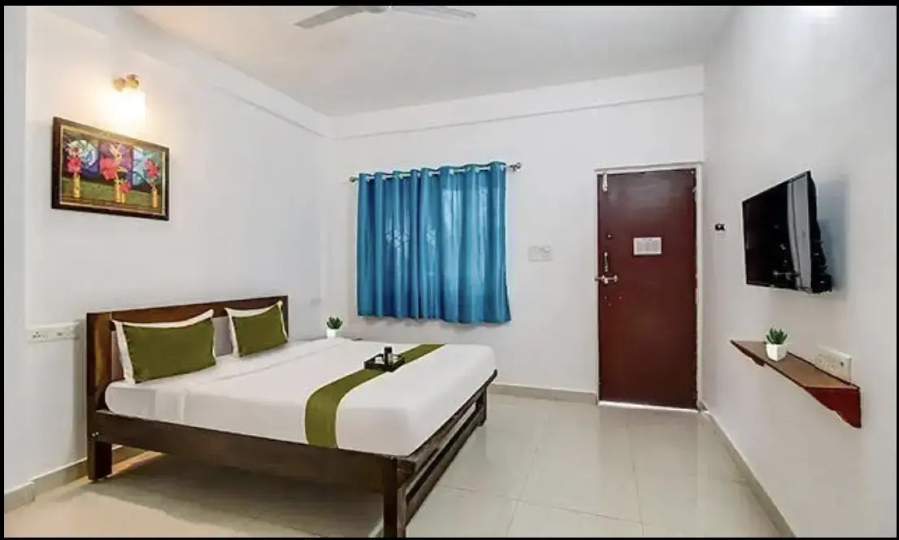 Отель Aqua Wave by YogiTree