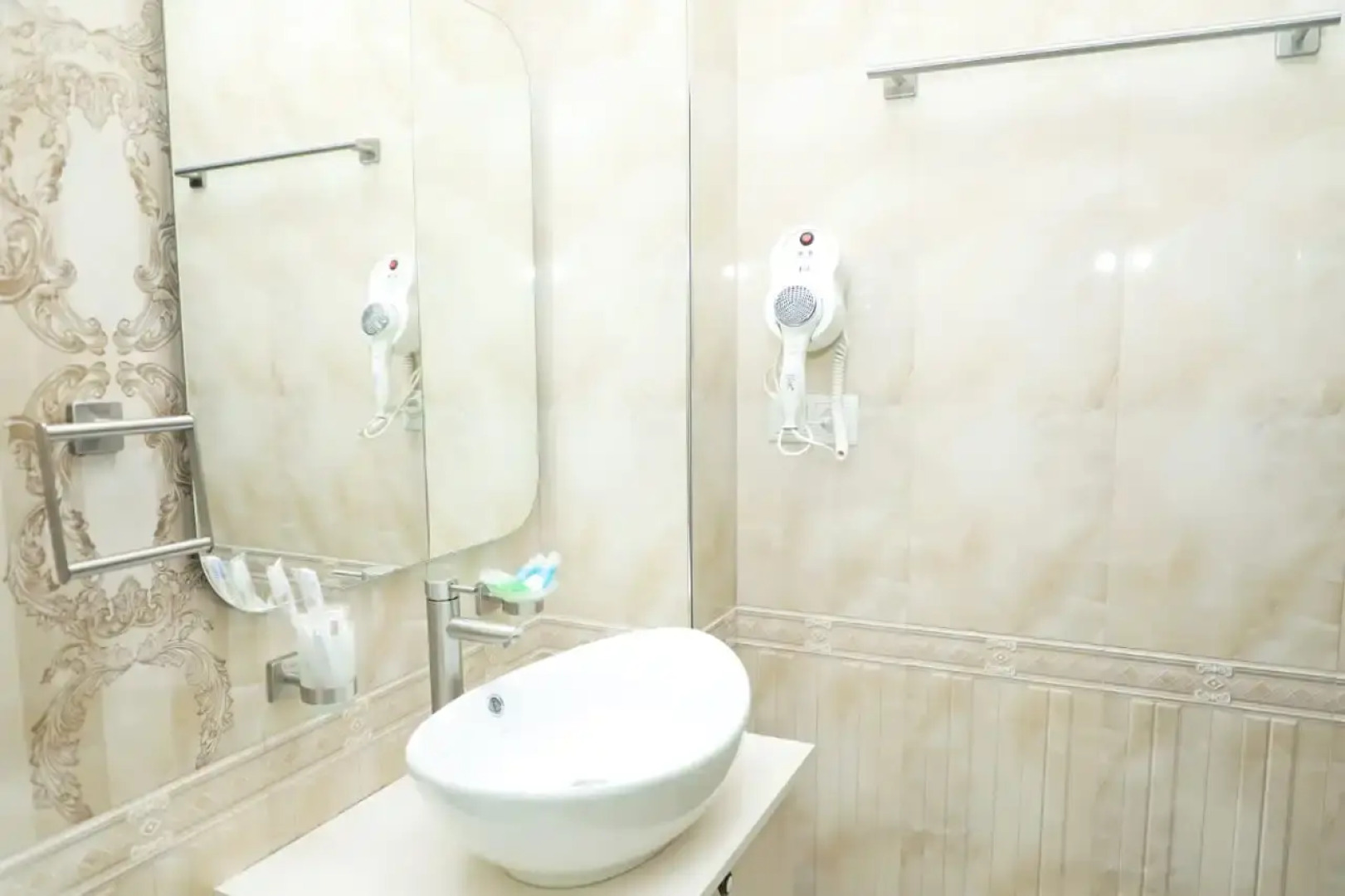 ARAGAST HOTEL & BREWERY пивоварня