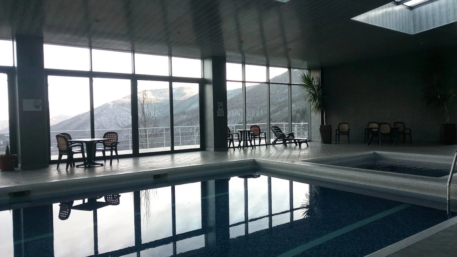 Курортный отель Ani