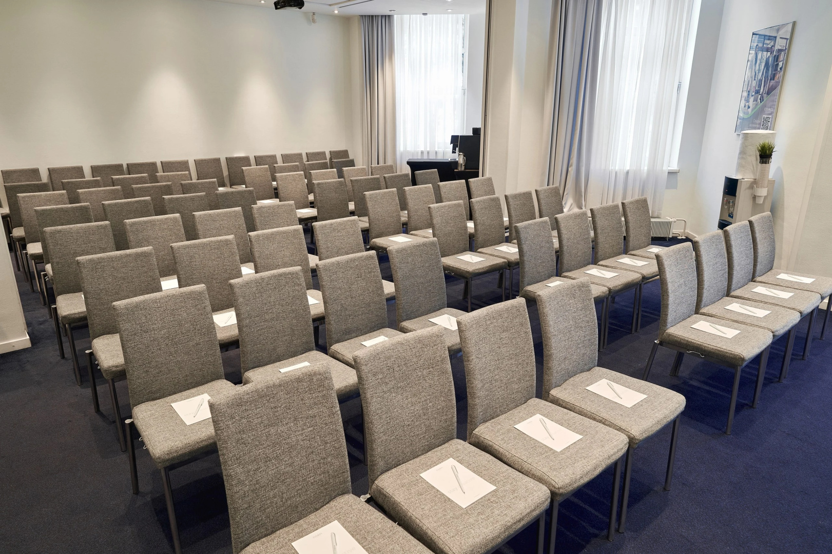 Отель Cosmos Ekaterinburg Hotel