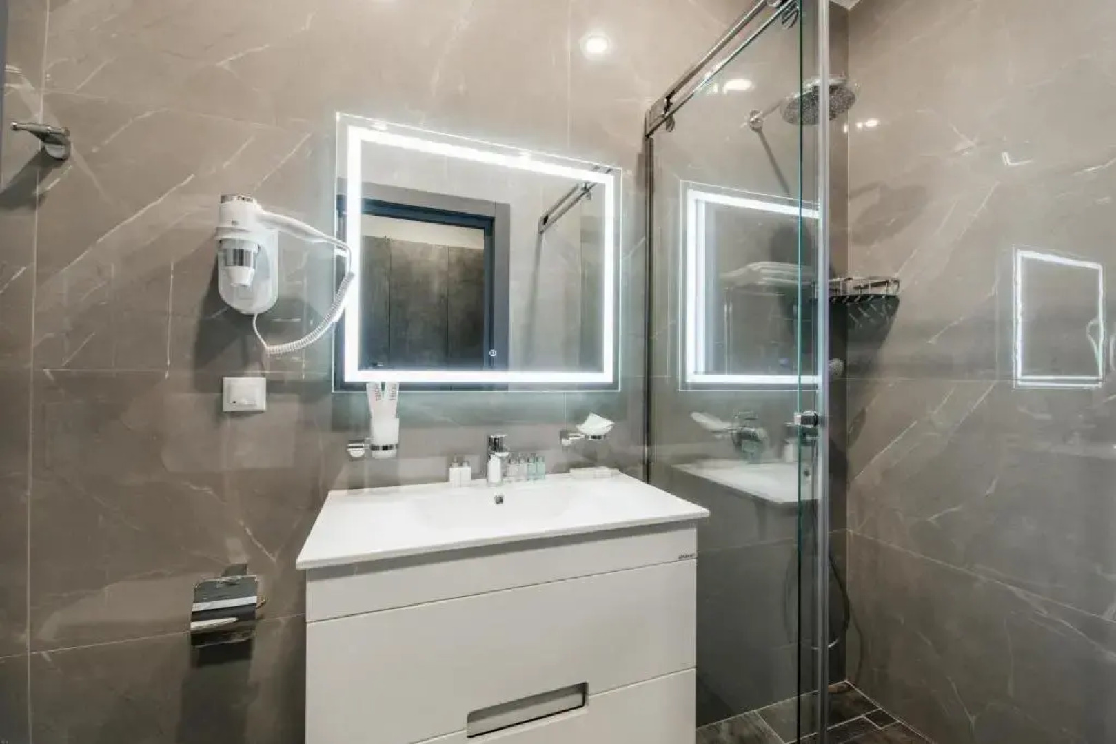 Отель Янтарь