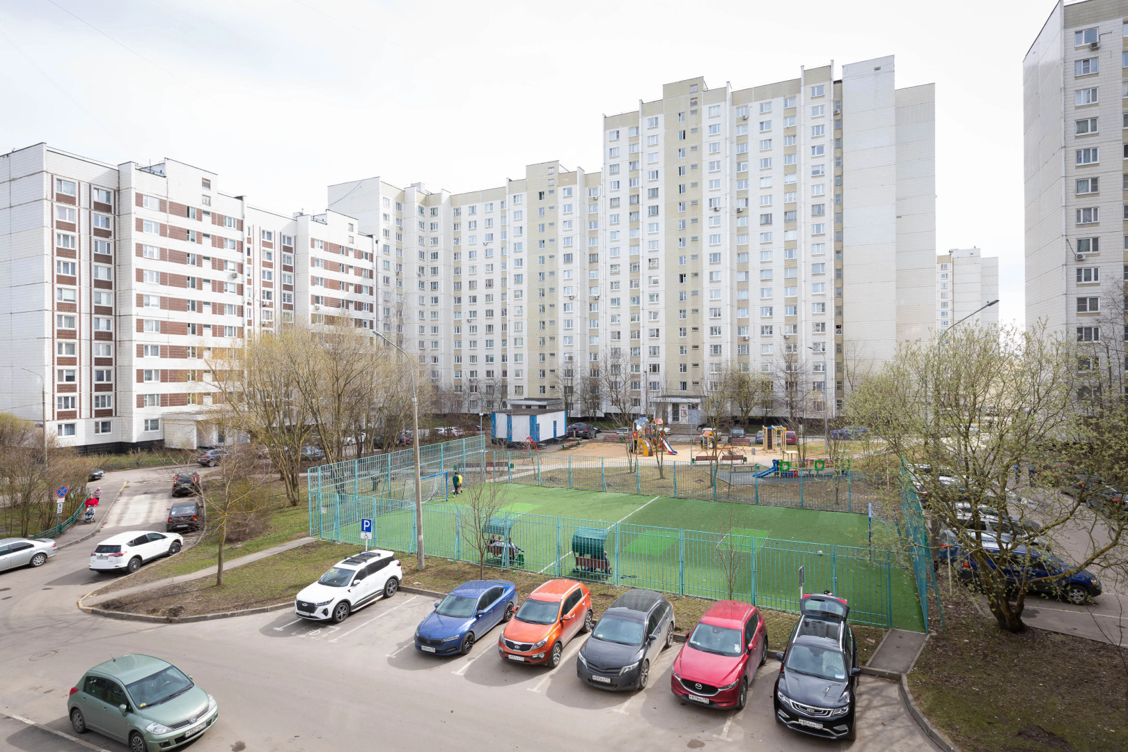 Апартаменты Life Apartments с балконом