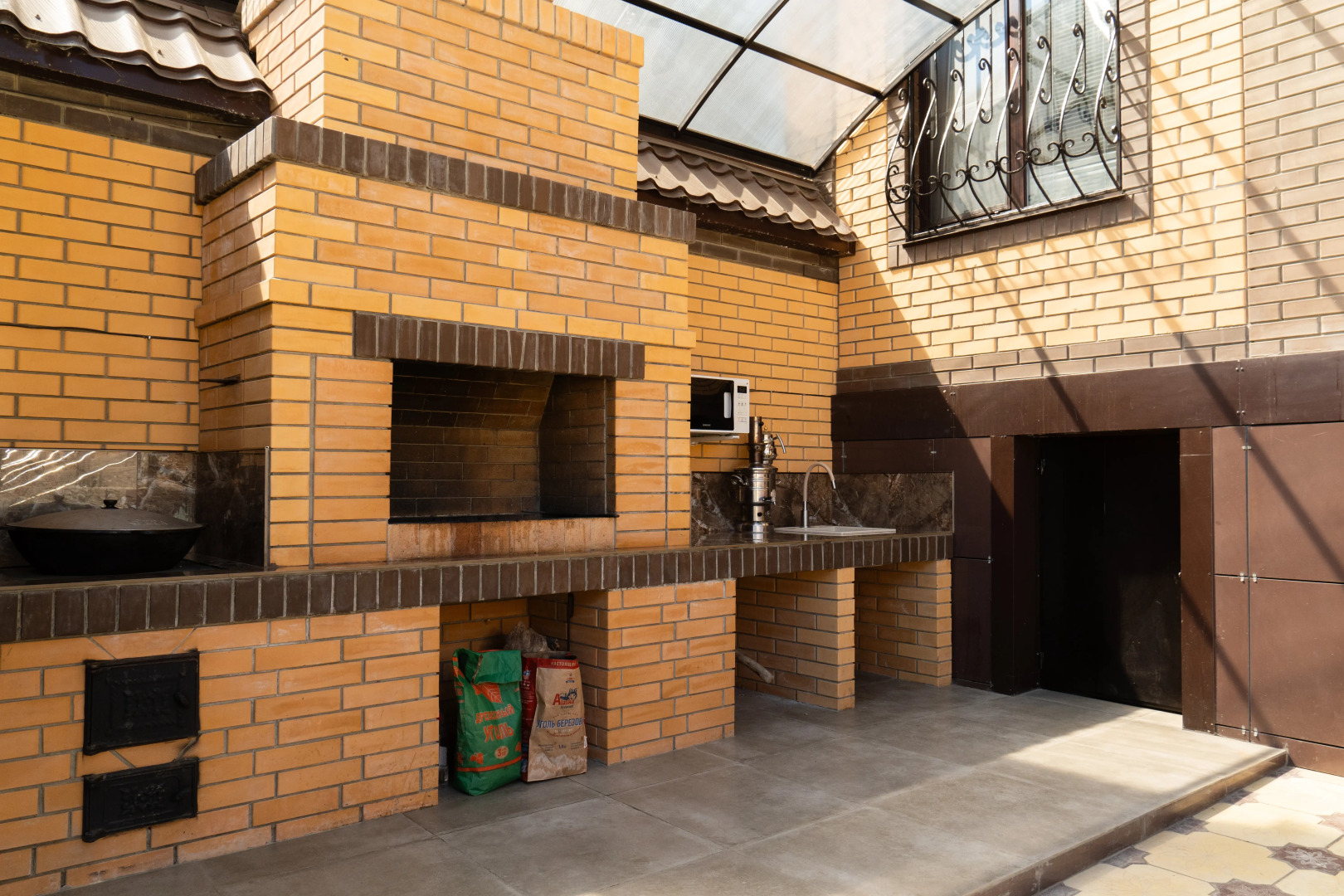 Отель ДеЛюкс