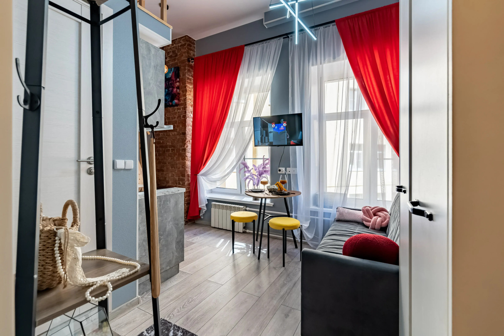 Апартаменты KeysSpb на Невском St4