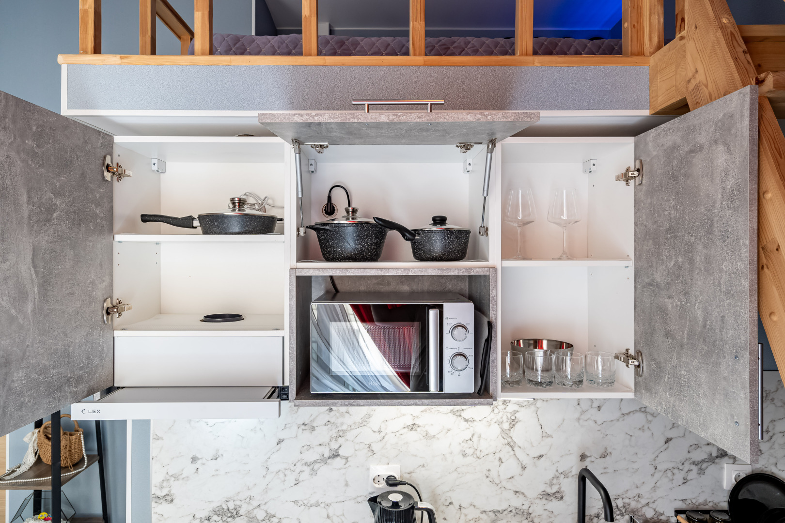 Апартаменты KeysSpb на Невском St4