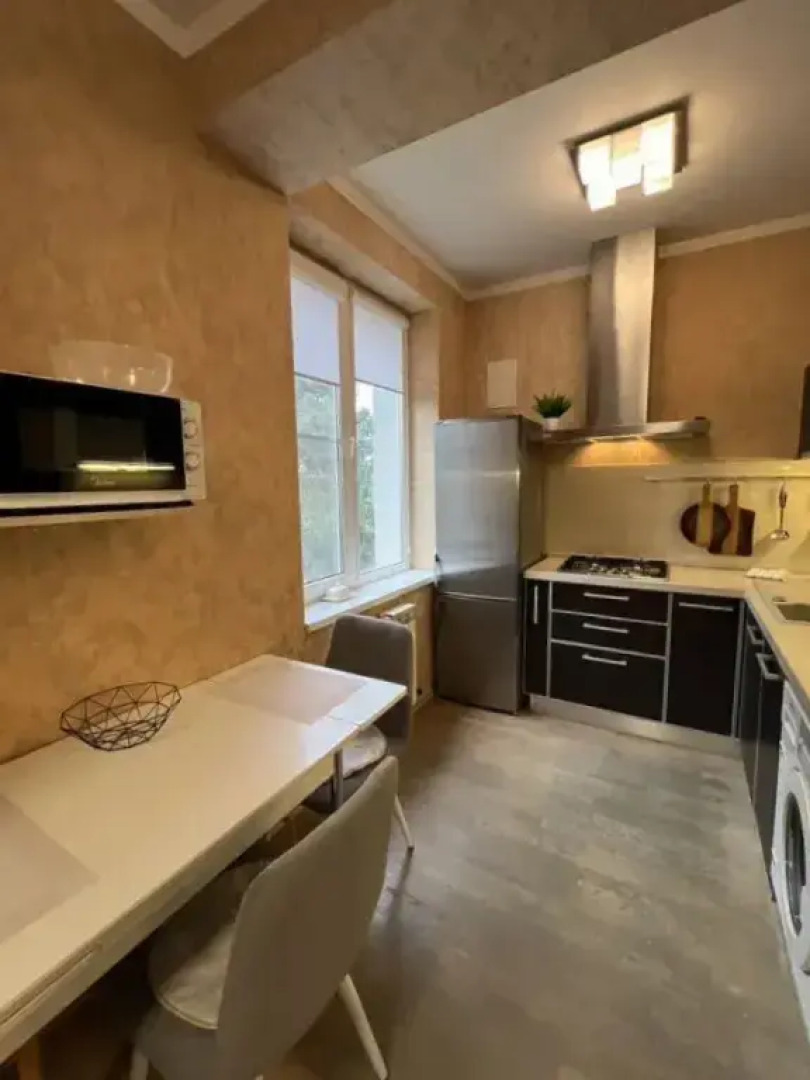 Квартира на Дмитриевой 13Б