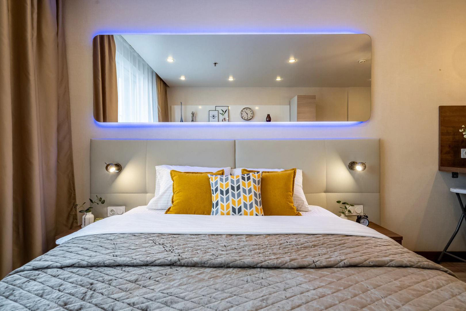 Апартаменты Yes SutkiLive у М.Проспект Просвещения