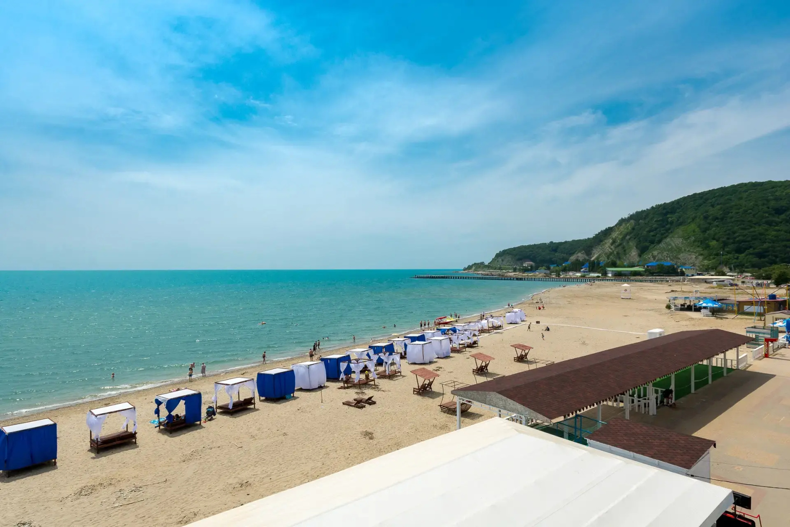 Курортный отель Лазурный берег