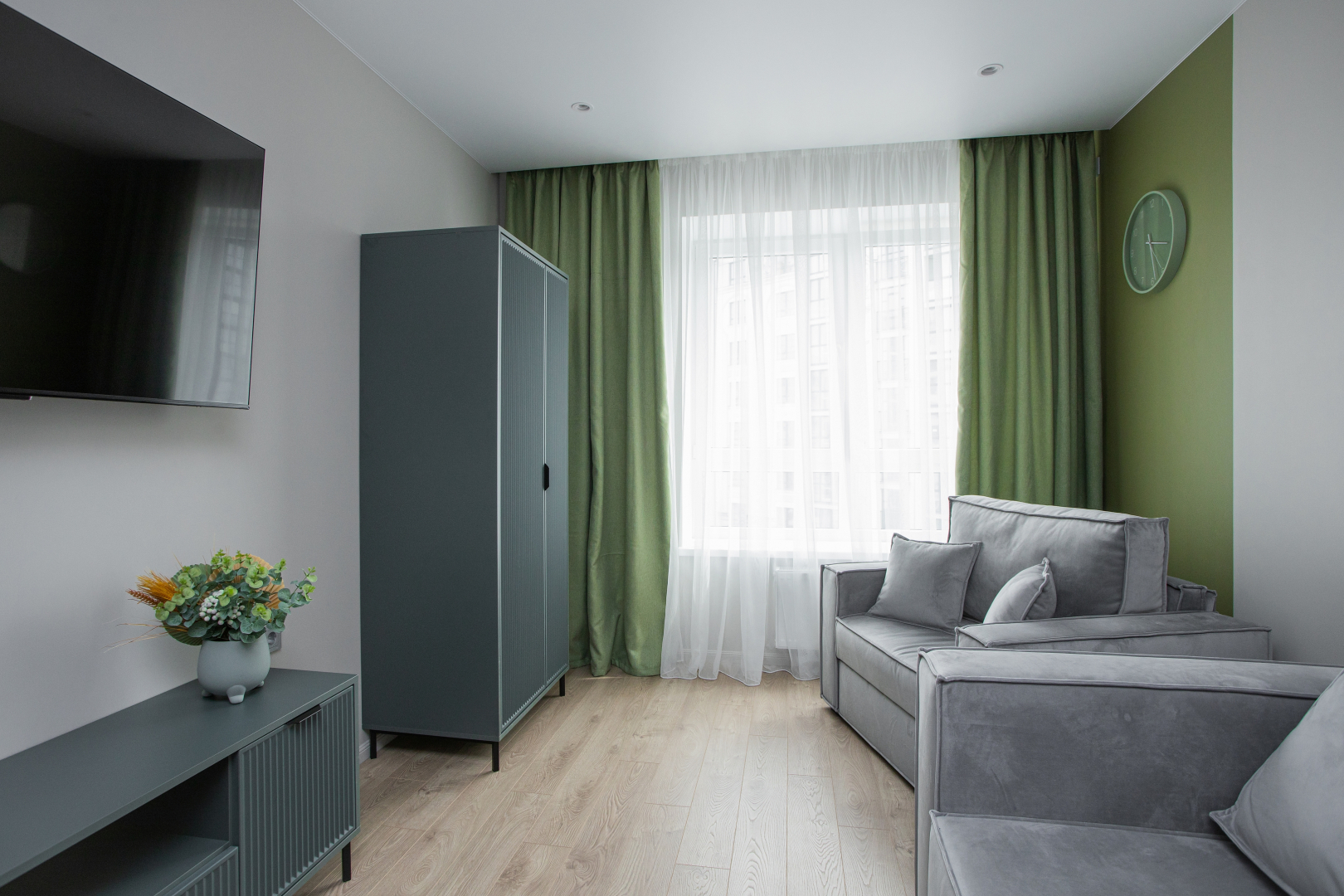 Квартира с видом на озеро